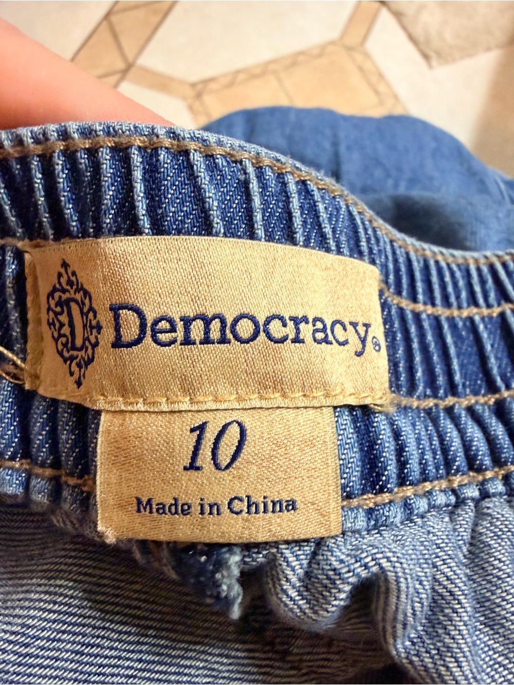 Jeans Subcategory Identification - Picture 3 of 4